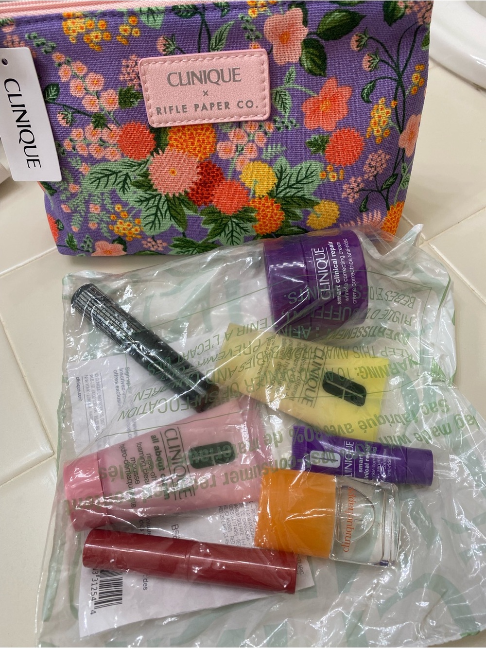 Clinique 8-Piece Gift August 2026 Sealed in Original Packaging Rifle Paper Co